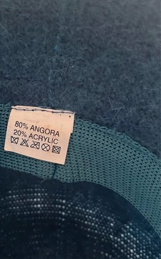 Gorro de Angora Azul con Lazo Marrón