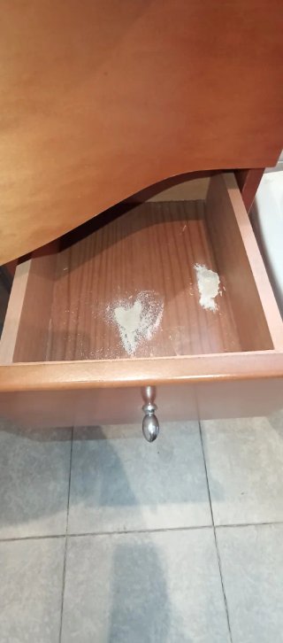 Mueble de baño + lavabo y grifo de Roca + espejo