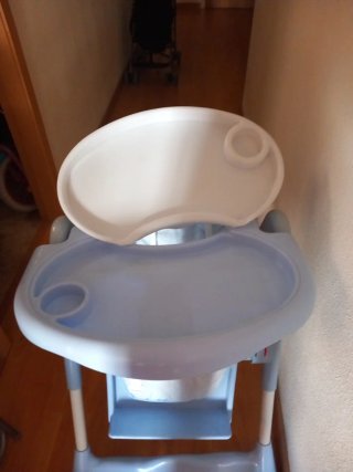 Trona de bebé azul con osito. Recoger en ALBATERA.