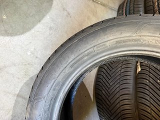 Goodyear EfficientGrip Performance 2 215/55R17 94W