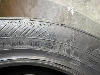 Goodyear EfficientGrip Performance 2 215/55R17 94W