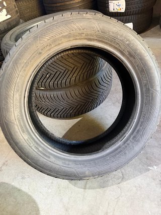 Goodyear EfficientGrip Performance 2 215/55R17 94W