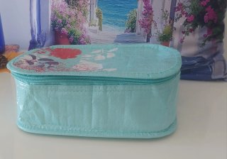 Nevera-bolsa portátil con asa y cremallera