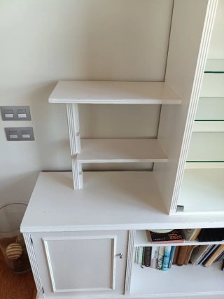 Mueble de salón madera maciza y cristal