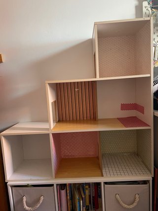 Casita de muñecas con accesorios