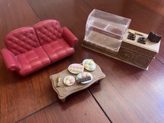Casita de muñecas con accesorios