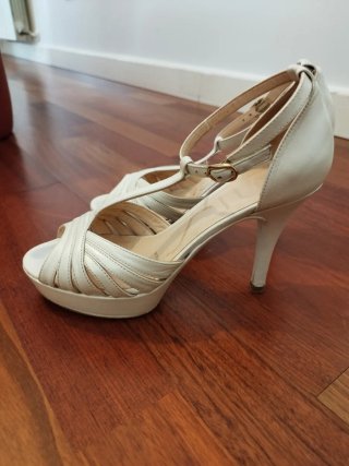 Sandalias Unisa