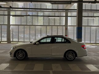 Mercedes-Benz Clase C 220D AMG UNICO DUEÑO