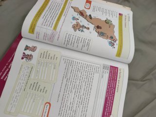 Libro del alumno y libro de ejercicios de catalán