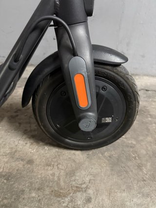Patinete Eléctrico Segway-Ninebot F25E