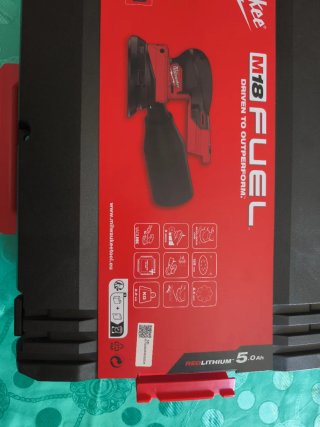 Milwaukee M18 FROS125 lijadora orbital