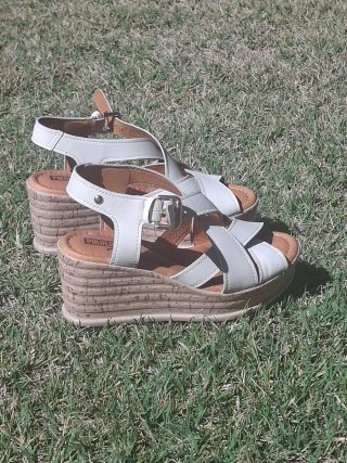 Sandalias Pikolinos blancas talla 36