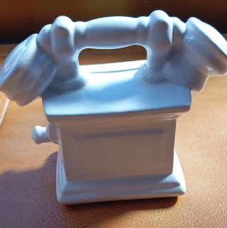 Hucha forma de teléfono antiguo Porcelana Alcobaça