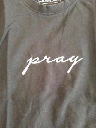 Camiseta PRAY Negra Talla S