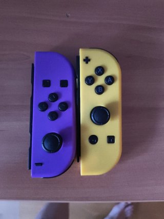 Mandos Nintendo Switch Morado y Amarillo