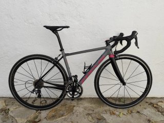 Bicicleta de carretera Focus