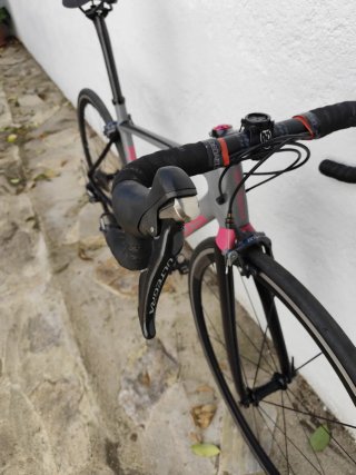 Bicicleta de carretera Focus