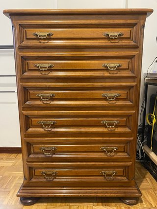 Sinfonier de madera marrón