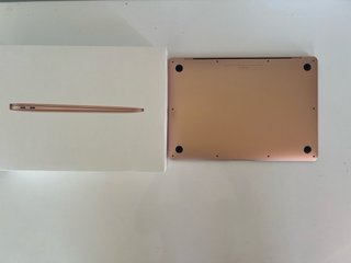 MacBook Air 13 i5 Oro