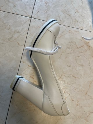 Zapatos de tacón D&G blancos