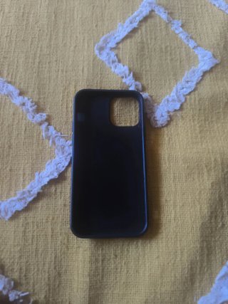 Funda iPhone 15 Negra Brillante