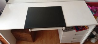 Mesa de estudio blanca
