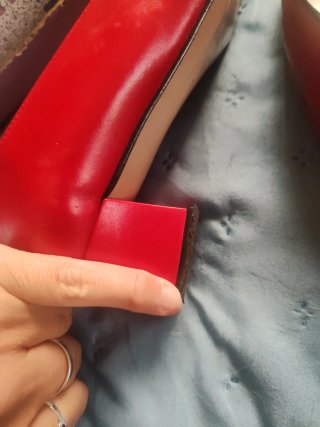 Zapatos rojos con lazo