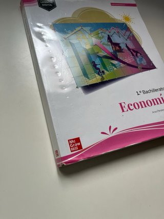 Libro de Economía de 1  de Bachillerato