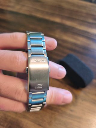Reloj Casio Edifice EFV-640D-1AV Cronógrafo