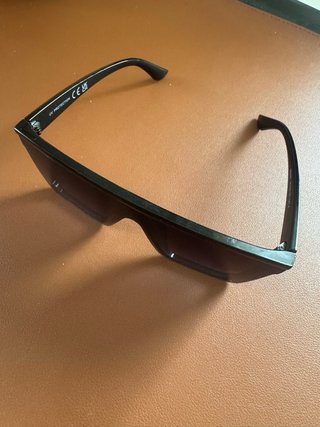 Gafas de sol negras