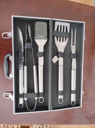 Kit Barbacoa Metal y Mimbre
