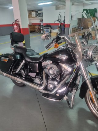 Harley-Davidson Negra