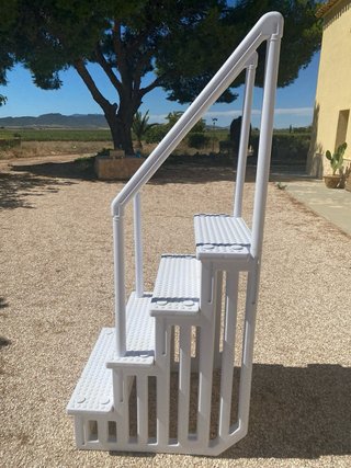 Escalera Piscina Blanca Plástico