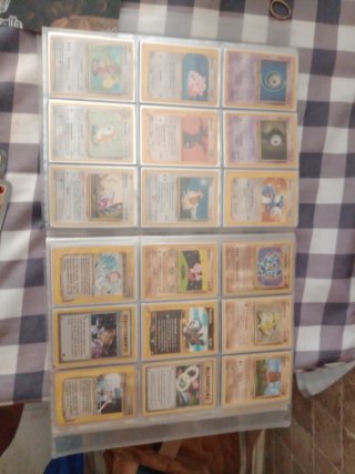 Lotto 157 Carte Pokemon + Raccoglitore