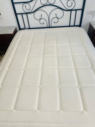 Cama Matrimonial Casi Nueva