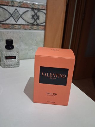 Botes vacíos Loewe y Valentino