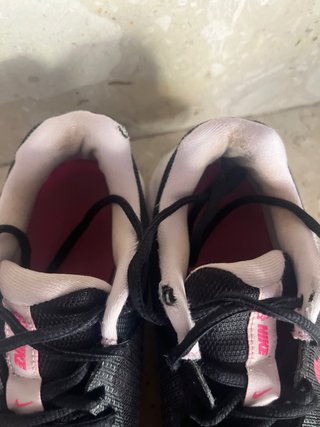 Zapatillas Nike Negras y Rosas