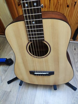 Cort Earth Mini Guitarra Acústica