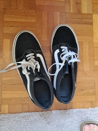 Zapatillas Vans Negras y Blancas