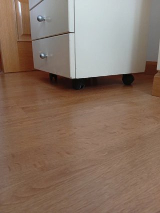 Cajonera blanca con ruedas