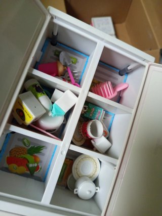 Cocina de plástico para casa de muñecas