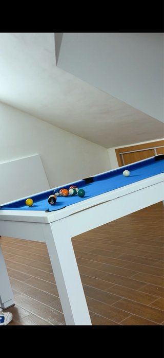 Mesa de billar blanca