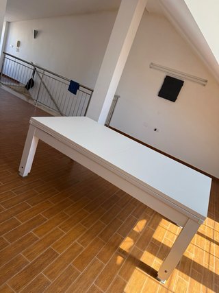 Mesa de billar blanca