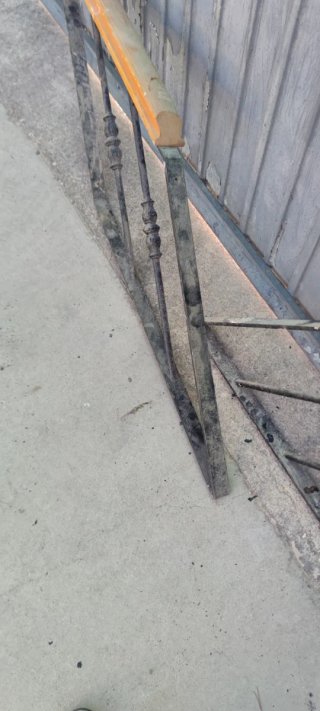 Barandillas metálicas con pasamanos