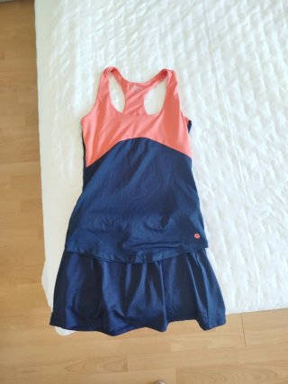Conjunto deportivo azul y rosa, talla niña 10/12