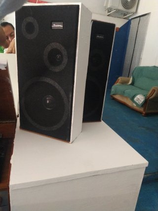Centro musicale vintage Binatone con mobile