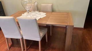 Mesa de comedor extensible de madera