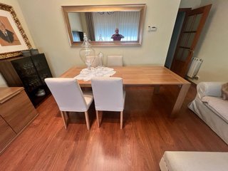 Mesa de comedor extensible de madera