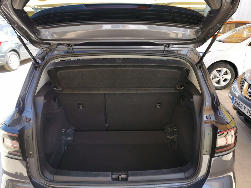 Volkswagen T-Cross Advance 1.0 TSI DSG 2022, foto 6
