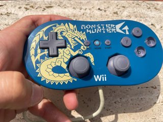Wii Classic Controller Monster Hunter G Limited Ed